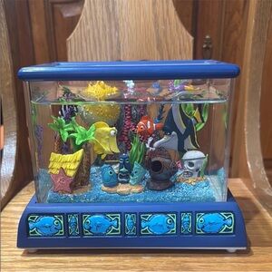 Finding Nemo snow globe